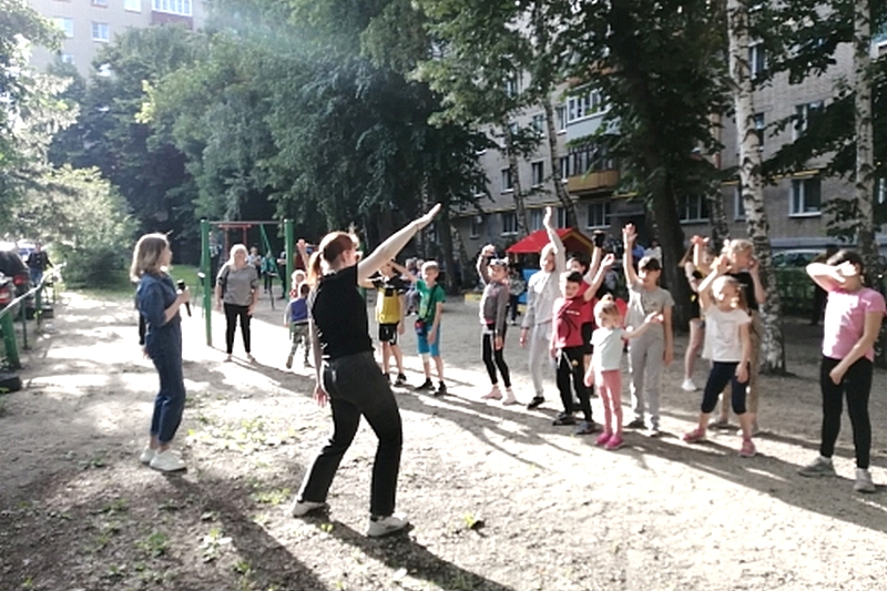 пензенская область образ. дом молодежи. с днем молодежи. дом молодежи пенза зал. сурские ласточки 2021.